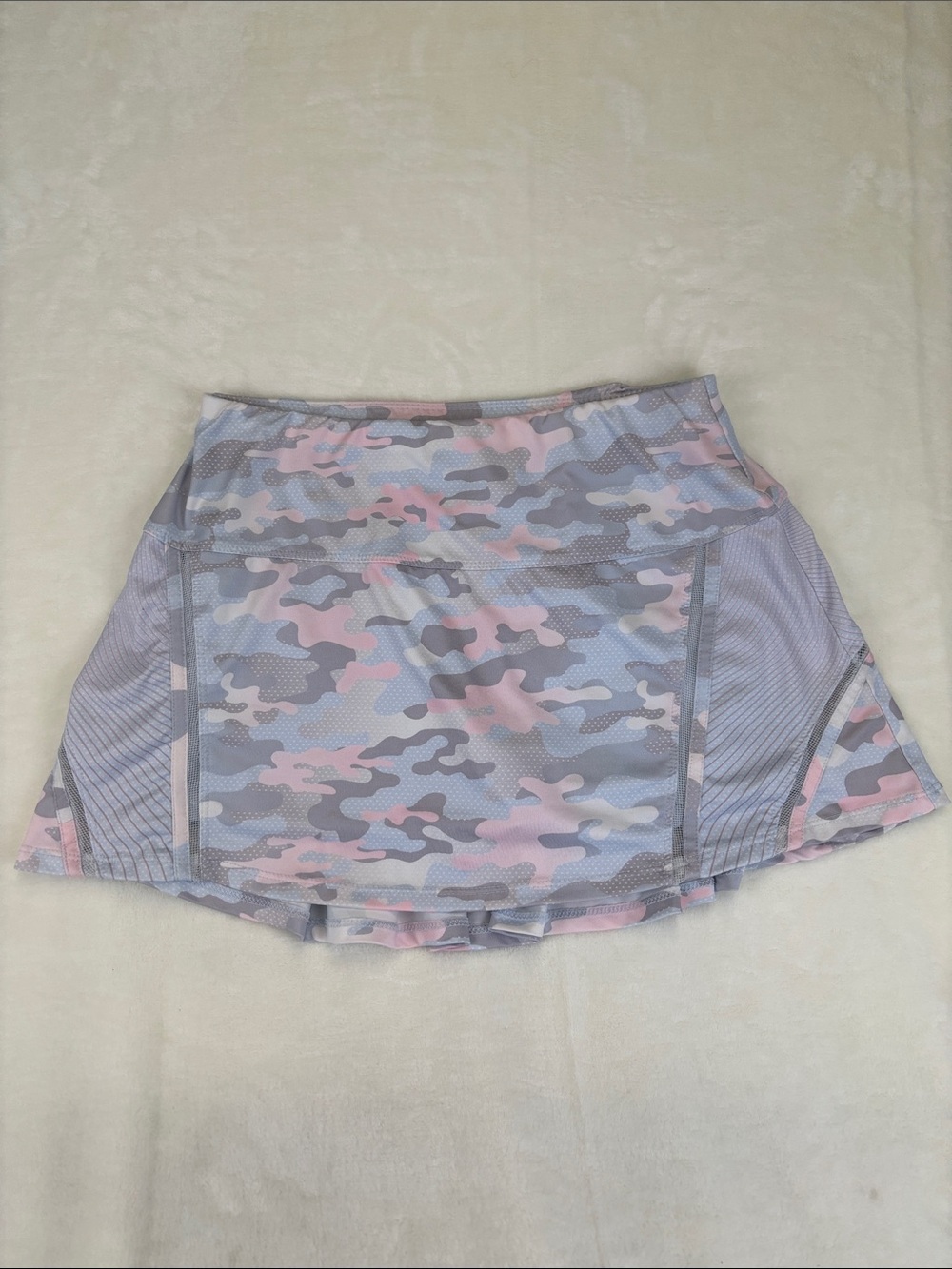 LUCKY IN LOVE Women’s Skort Tennis Golf Pink Camo Size Small